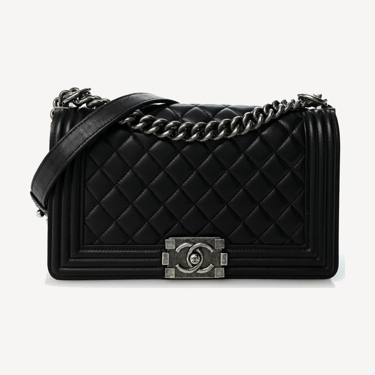 Chanel Boy Handbag in black calfskin with ruthenium-finish metal