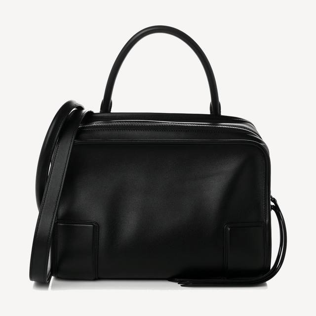 Loewe Amazona 180 Medium in black soft calfskin