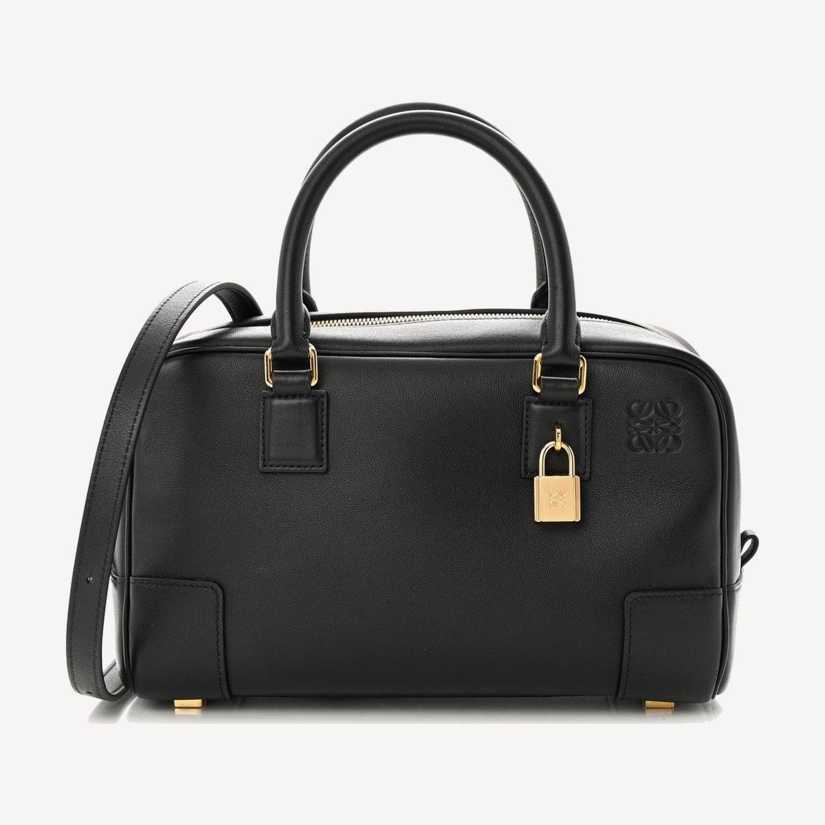 Loewe Amazona 23 in black nappa calfskin