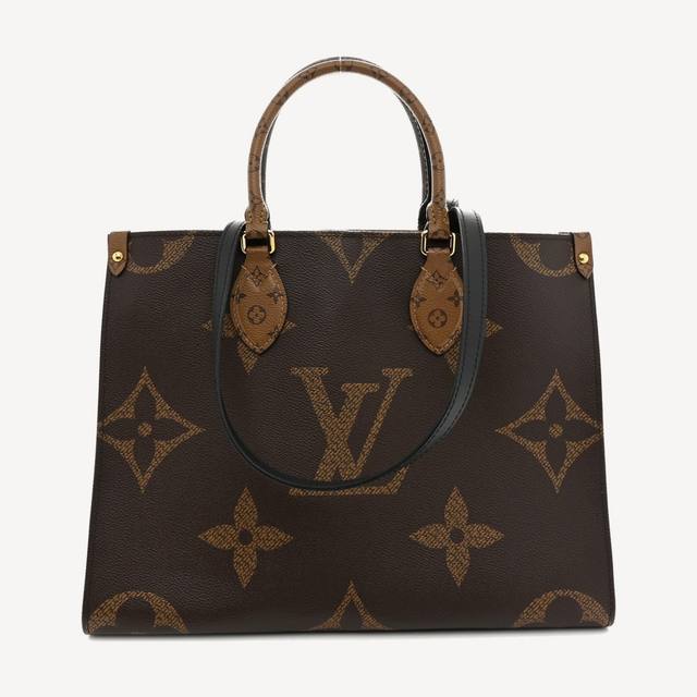 Louis Vuitton OnTheGo MM in Giant Monogram and Monogram Reverse canvas